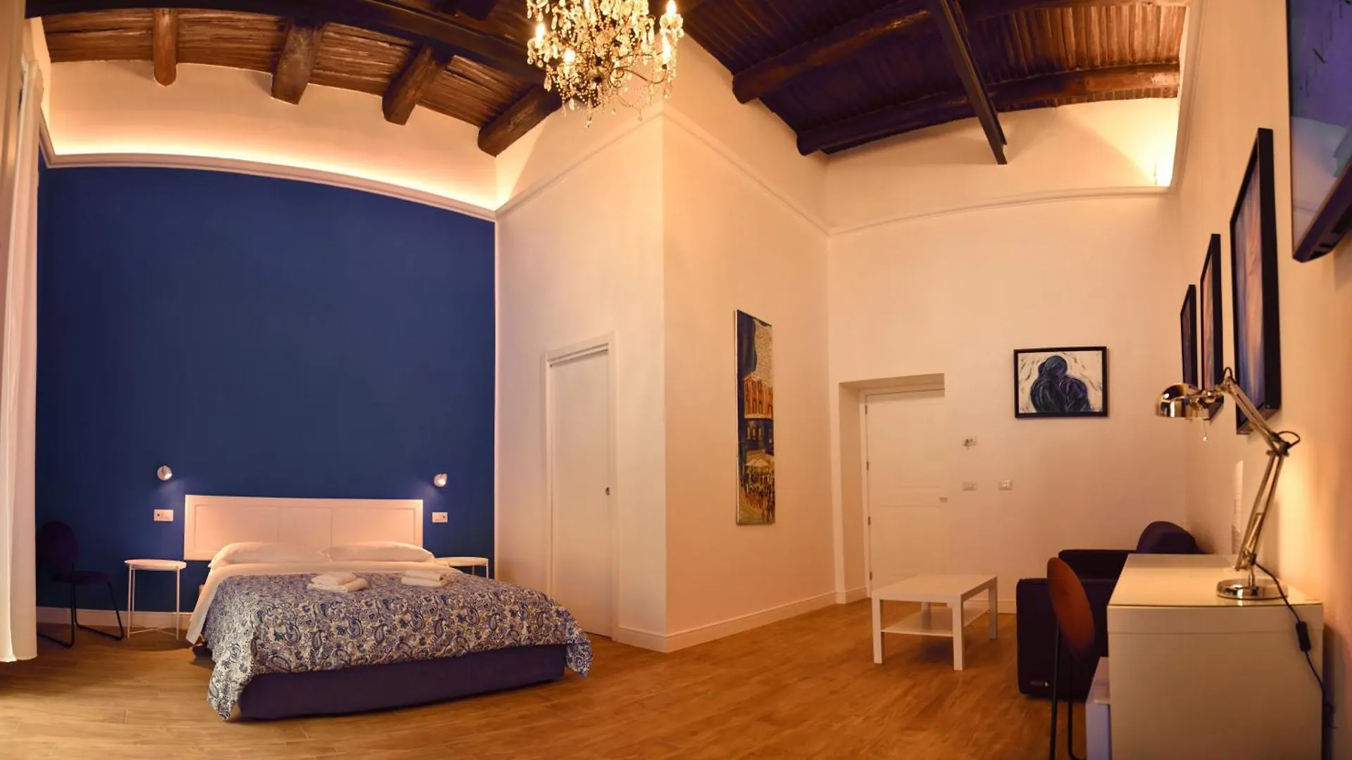Centro Storico Rooms Naples 0*,  Italy
